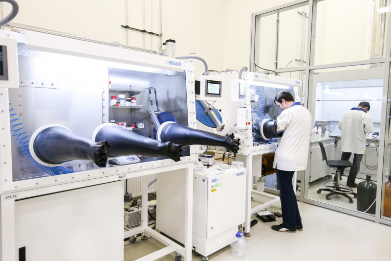 ITMO’s Laboratory of Hybrid Nanophotonics and Optoelectronics