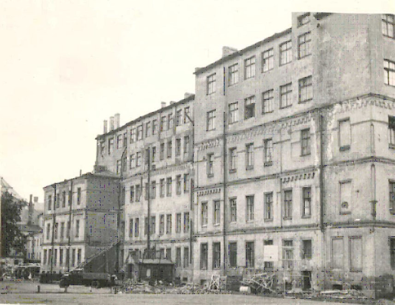 A photo featuring the Leningrad Technological Institute of Refrigeration after the Siege of Leningrad was lifted. The university’s students took part in the restoration of the building. Leningrad, 1944. Photo courtesy of ITMO’s Historical Museum

