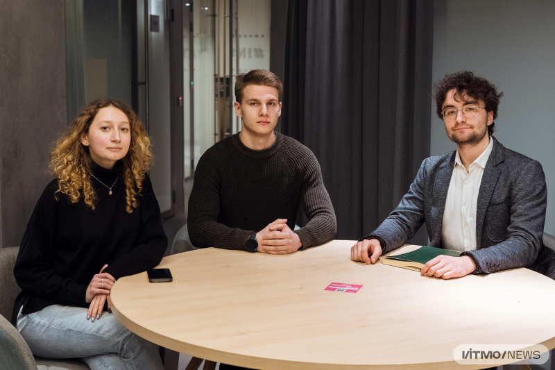 The team of the NeighborScape Insight project. Photo by Dmitry Grigoryev / ITMO.NEWS
