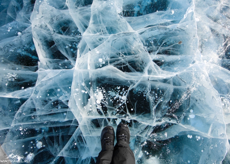 Лед на Байкале. Источник: mwtravel.ru